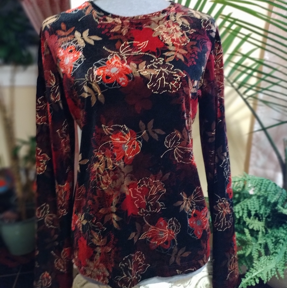 Elegant Velvet Floral Top